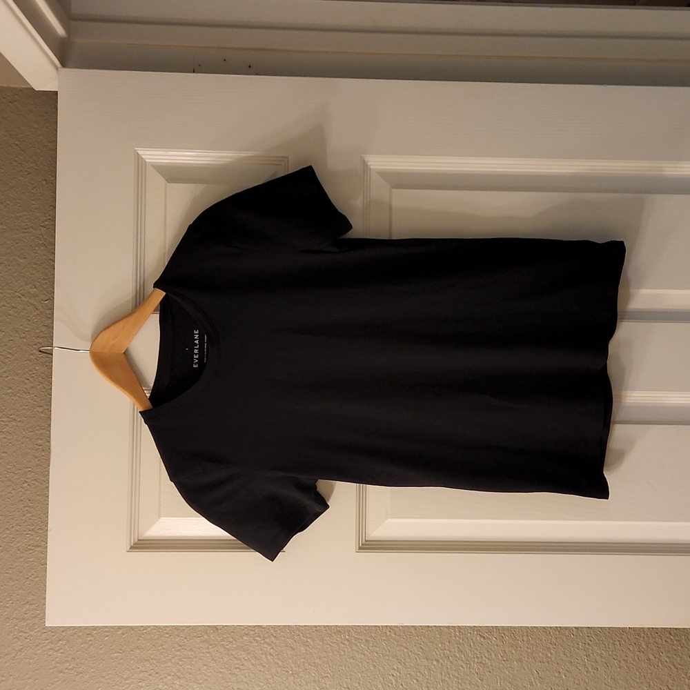 Everlane Black T-Shirt